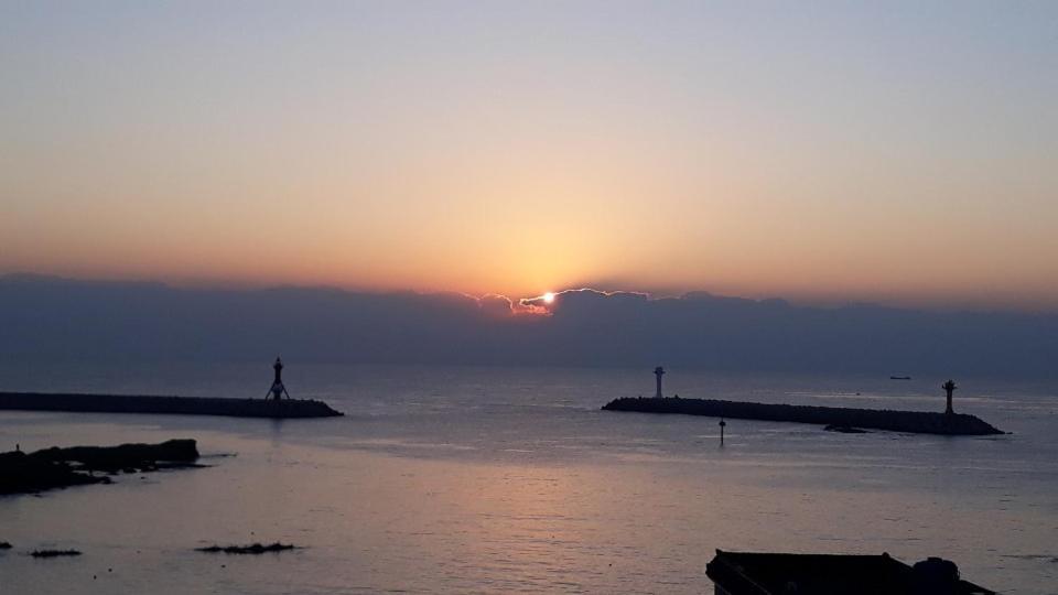 Brown Dot Gijang Yeonhwari Hotel Busan Bagian luar foto