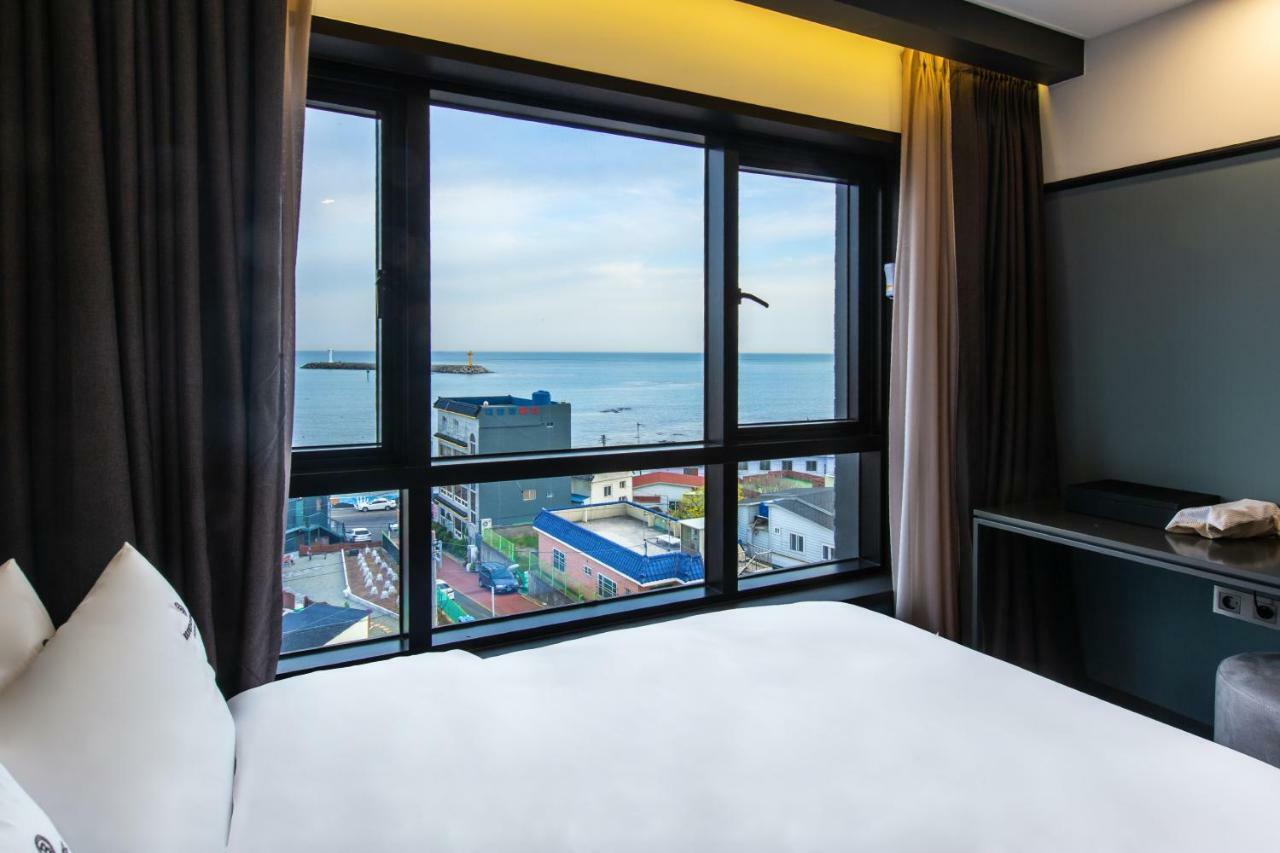 Brown Dot Gijang Yeonhwari Hotel Busan Bagian luar foto