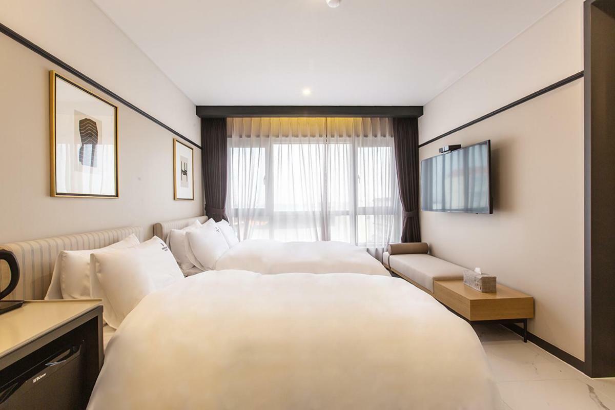 Brown Dot Gijang Yeonhwari Hotel Busan Bagian luar foto